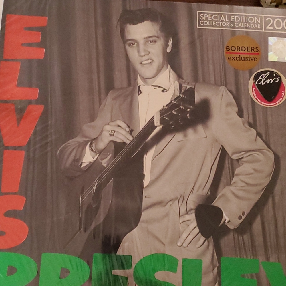 COLLECTABLE 2009 ELVIS CALENDAR